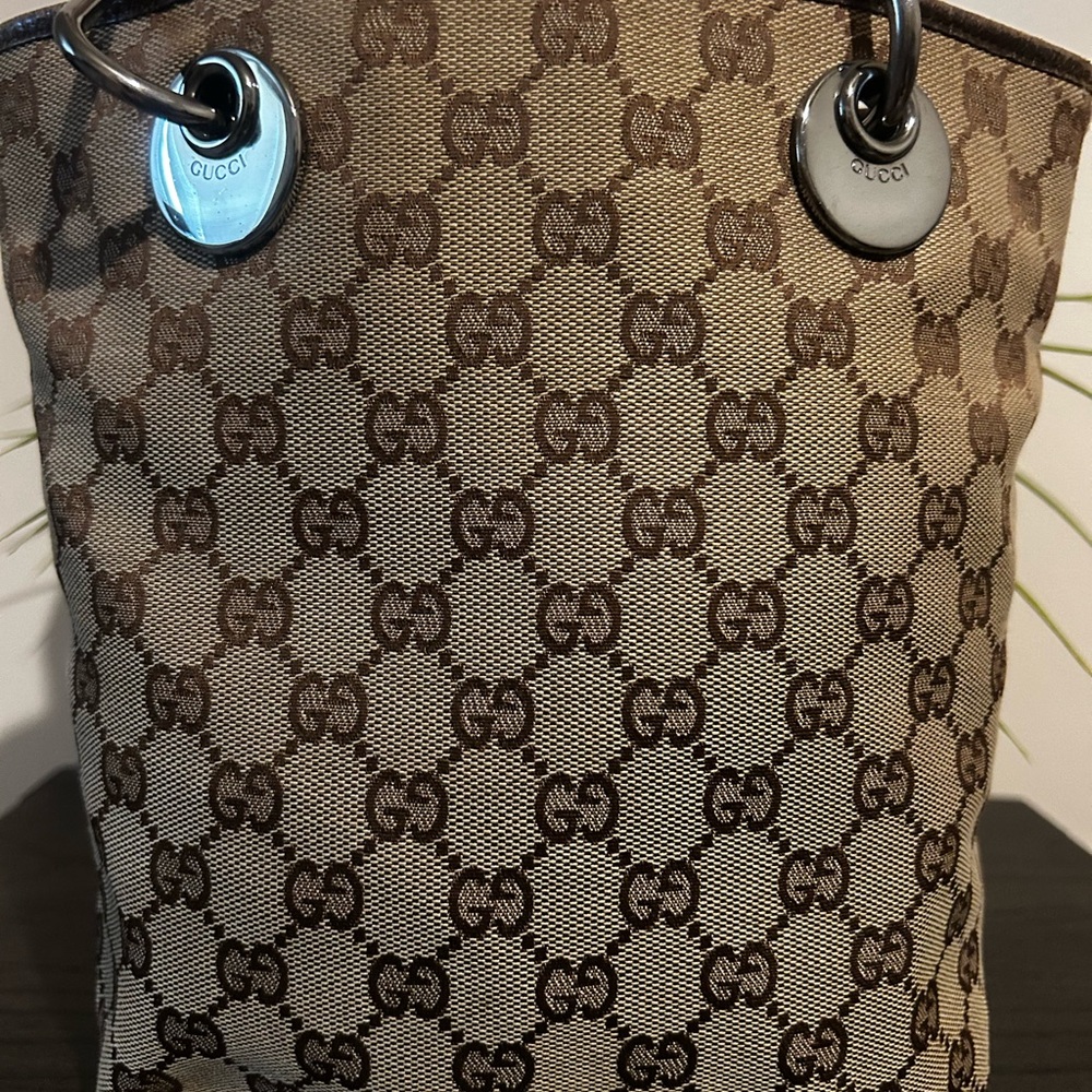 Gucci Authentic Beige Monogram Small Eclipse Tote - image 3